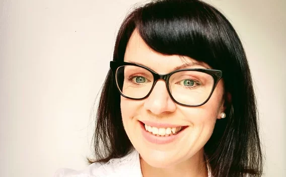 Cat Walkerden portrait